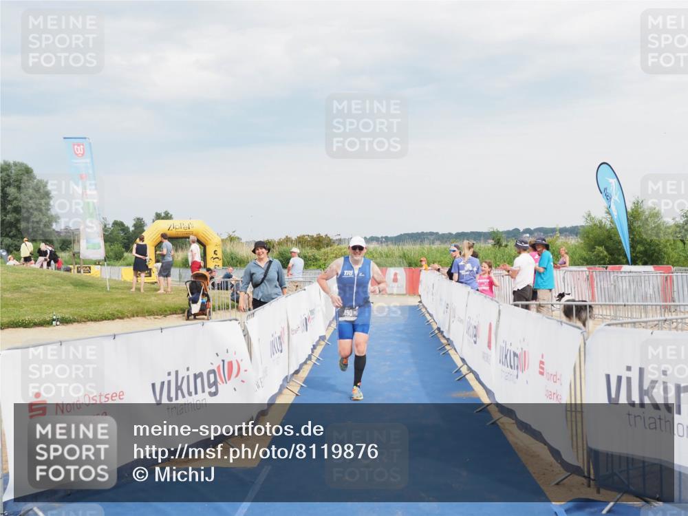 22.06.2025 - Viking Triathlon MichiJ http://msf.ph/oto/8119876 22.06.2025 17:01:52 Ziel 490 meine-sportfotos.de