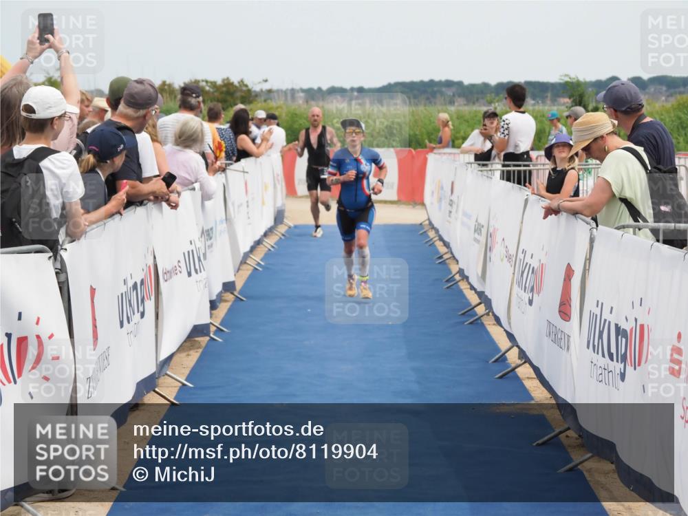 22.06.2025 - Viking Triathlon MichiJ http://msf.ph/oto/8119904 22.06.2025 14:59:05 Ziel 137, 325 meine-sportfotos.de