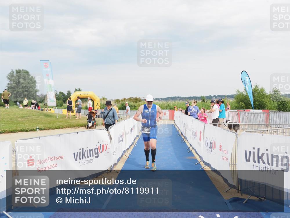 22.06.2025 - Viking Triathlon MichiJ http://msf.ph/oto/8119911 22.06.2025 17:01:53 Ziel 490 meine-sportfotos.de