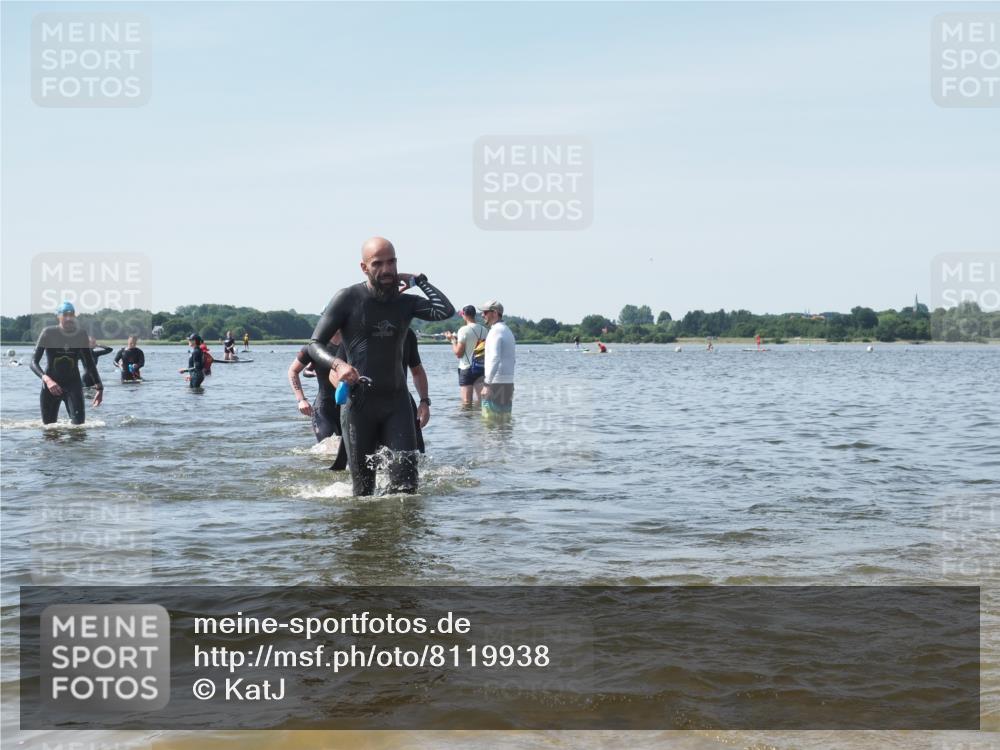 22.06.2025 - Viking Triathlon KatJ http://msf.ph/oto/8119938 22.06.2025 10:47:51 Schwimmen 71, 84, 190, 223, 261, 285, 452 meine-sportfotos.de