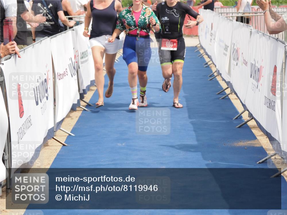 22.06.2025 - Viking Triathlon MichiJ http://msf.ph/oto/8119946 22.06.2025 15:10:35 Ziel 518, 660 meine-sportfotos.de