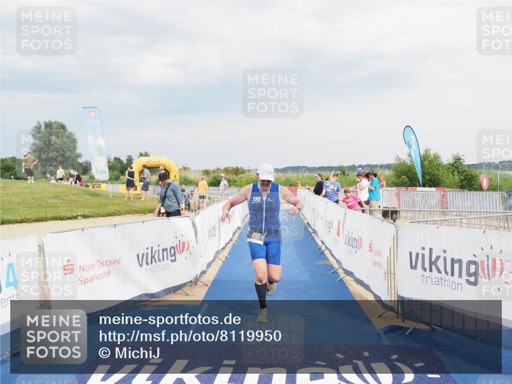 22.06.2025 - Viking Triathlon MichiJ http://msf.ph/oto/8119950 22.06.2025 17:01:53 Ziel 490 meine-sportfotos.de