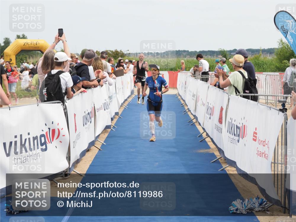 22.06.2025 - Viking Triathlon MichiJ http://msf.ph/oto/8119986 22.06.2025 14:59:06 Ziel 137, 325 meine-sportfotos.de