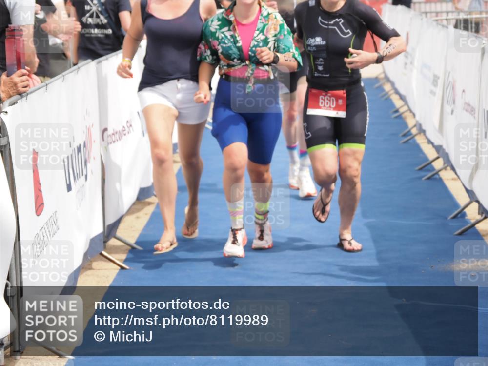 22.06.2025 - Viking Triathlon MichiJ http://msf.ph/oto/8119989 22.06.2025 15:10:36 Ziel 518, 660 meine-sportfotos.de