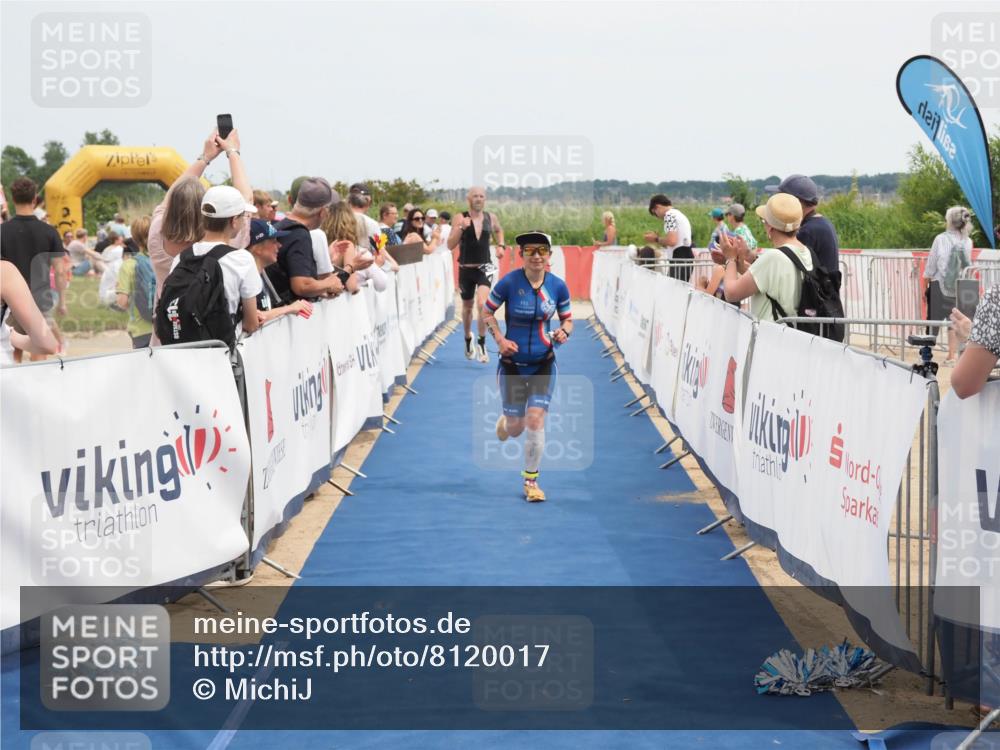 22.06.2025 - Viking Triathlon MichiJ http://msf.ph/oto/8120017 22.06.2025 14:59:06 Ziel 137, 325 meine-sportfotos.de