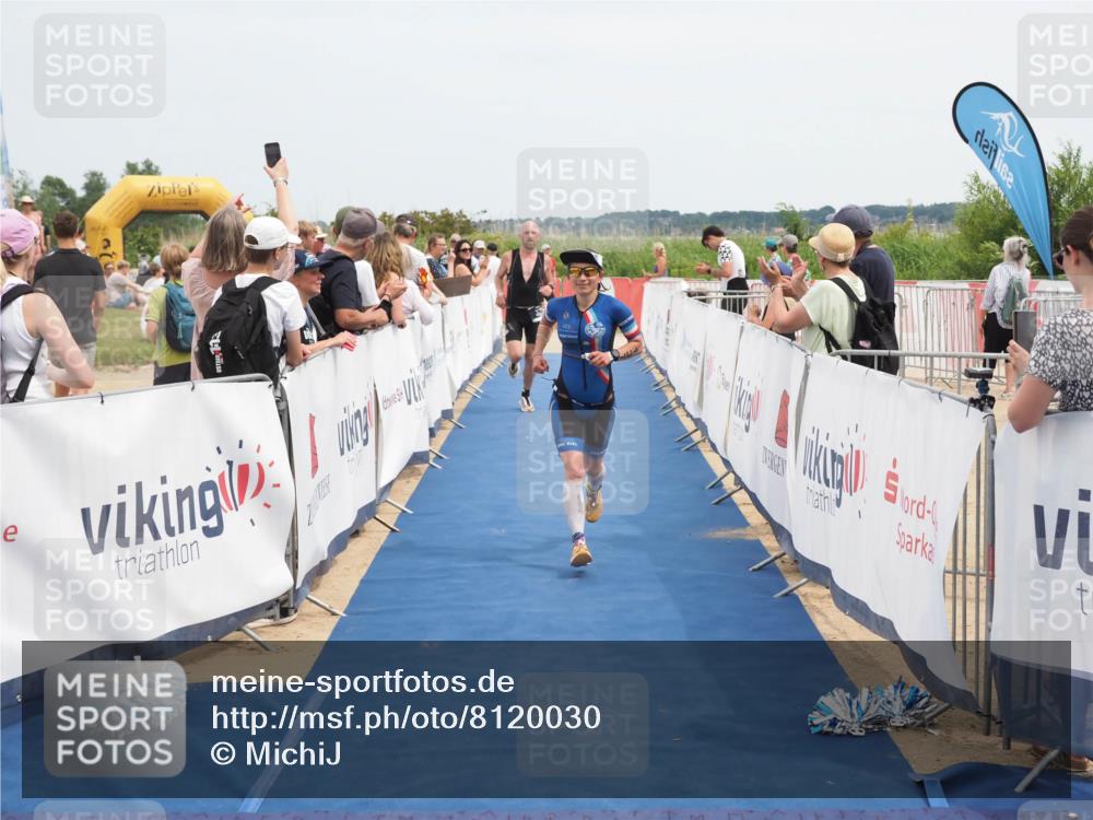 22.06.2025 - Viking Triathlon MichiJ http://msf.ph/oto/8120030 22.06.2025 14:59:06 Ziel 137, 325 meine-sportfotos.de