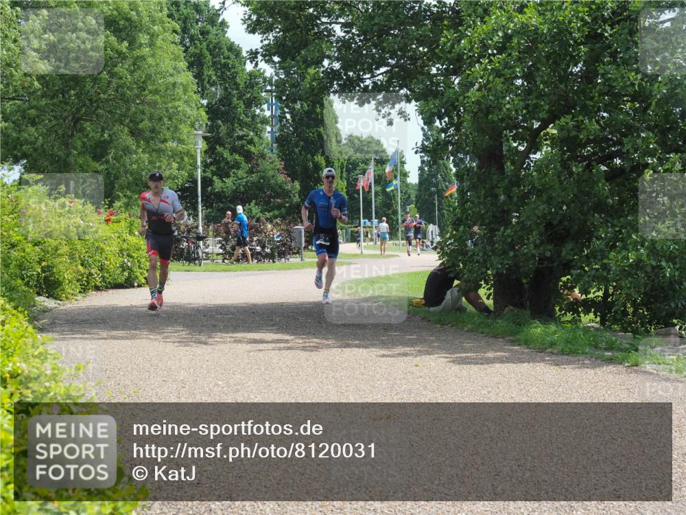 22.06.2025 - Viking Triathlon KatJ http://msf.ph/oto/8120031 22.06.2025 12:59:24 Laufen 52, 352 meine-sportfotos.de