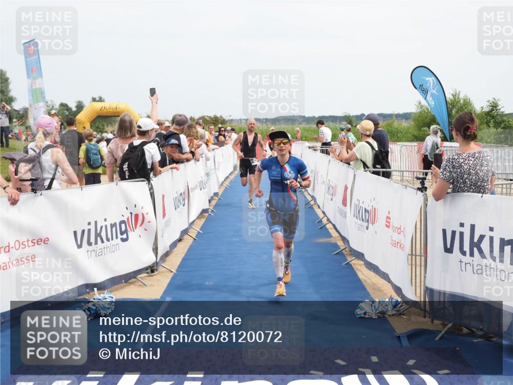 22.06.2025 - Viking Triathlon MichiJ http://msf.ph/oto/8120072 22.06.2025 14:59:07 Ziel 137, 325 meine-sportfotos.de