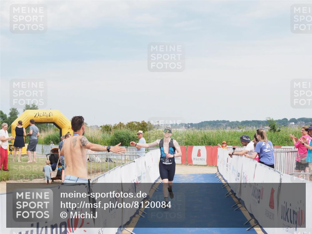 22.06.2025 - Viking Triathlon MichiJ http://msf.ph/oto/8120084 22.06.2025 17:02:51 Ziel 136 meine-sportfotos.de