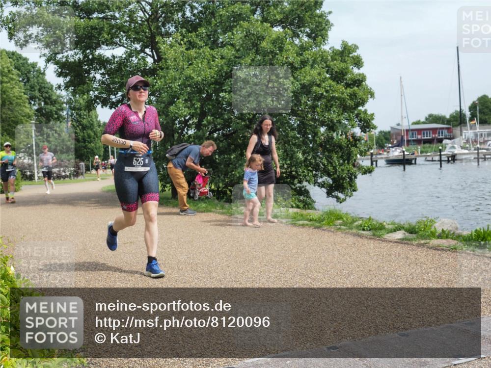 22.06.2025 - Viking Triathlon KatJ http://msf.ph/oto/8120096 22.06.2025 15:14:46 Laufen 525 meine-sportfotos.de