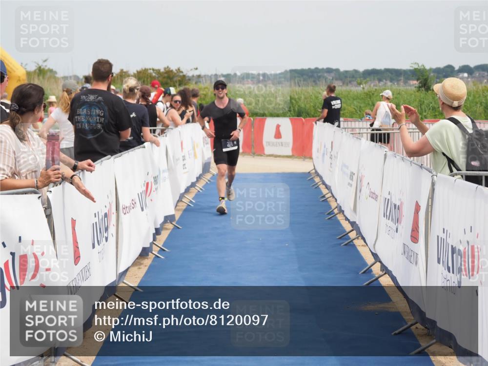 22.06.2025 - Viking Triathlon MichiJ http://msf.ph/oto/8120097 22.06.2025 15:11:14 Ziel 146, 271 meine-sportfotos.de
