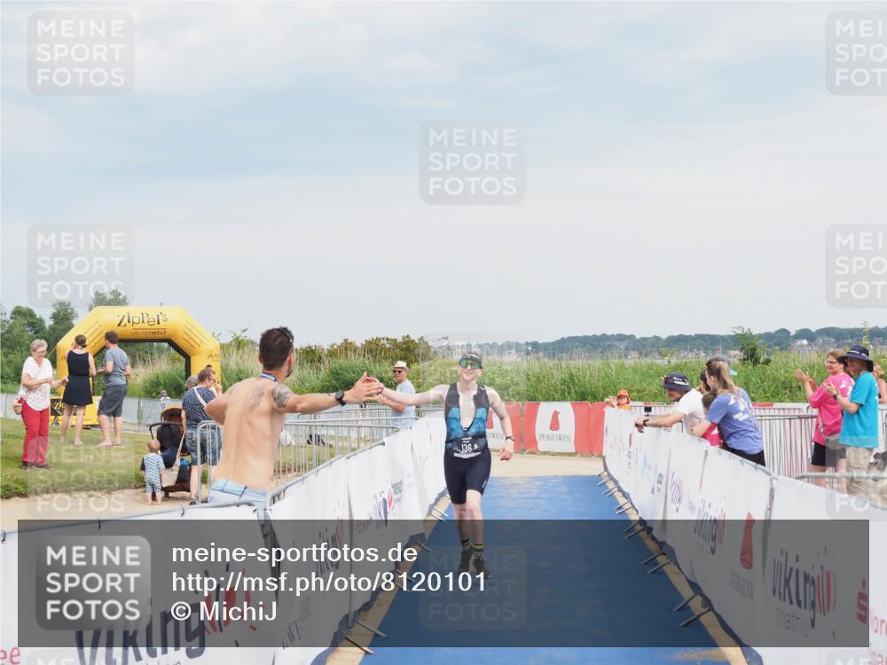 22.06.2025 - Viking Triathlon MichiJ http://msf.ph/oto/8120101 22.06.2025 17:02:51 Ziel 136 meine-sportfotos.de