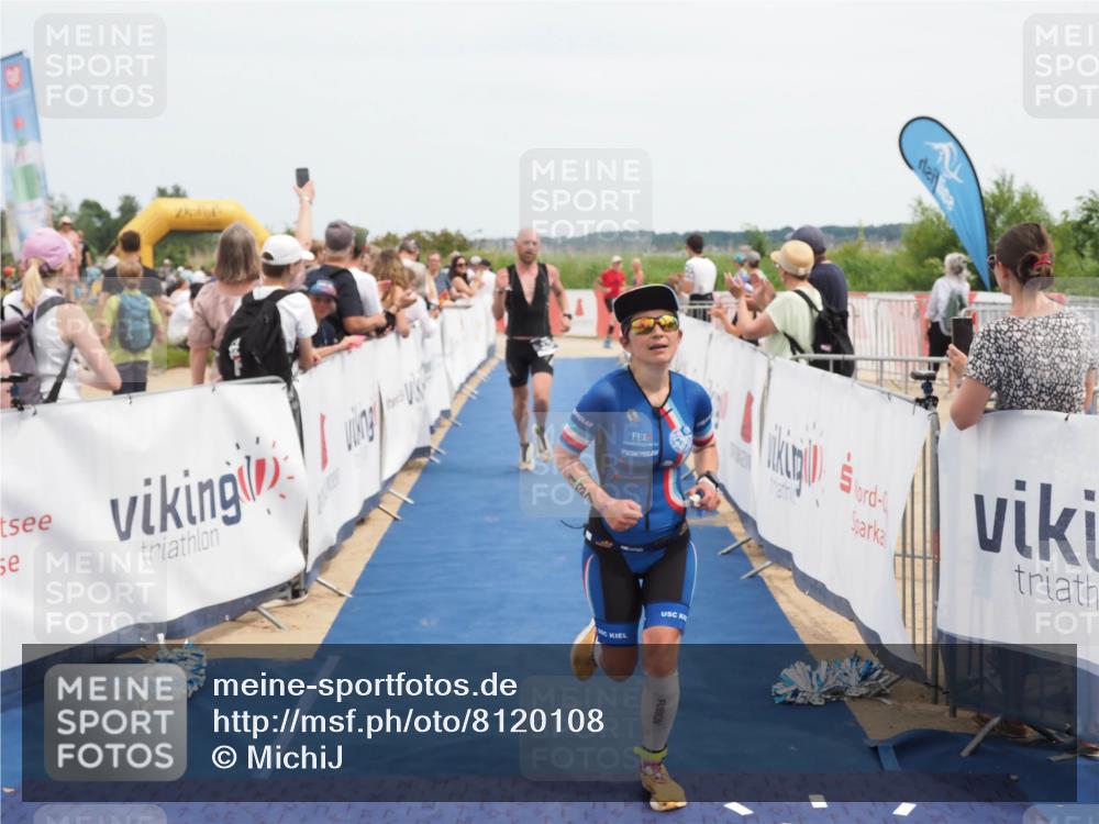 22.06.2025 - Viking Triathlon MichiJ http://msf.ph/oto/8120108 22.06.2025 14:59:08 Ziel 137, 325 meine-sportfotos.de
