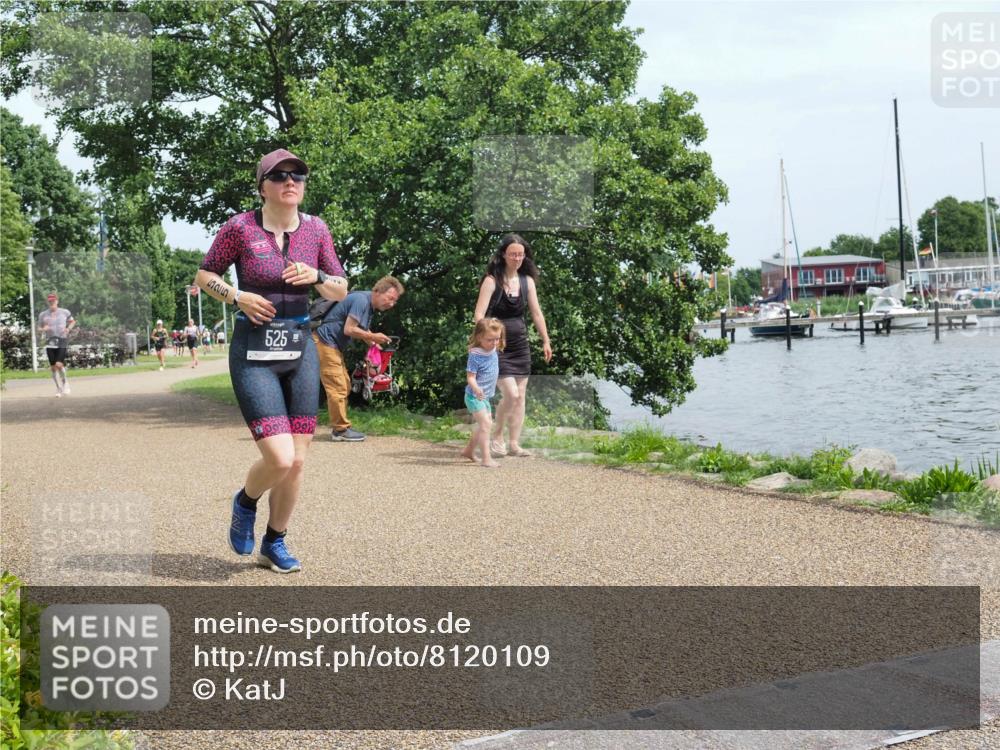 22.06.2025 - Viking Triathlon KatJ http://msf.ph/oto/8120109 22.06.2025 15:14:46 Laufen 525 meine-sportfotos.de