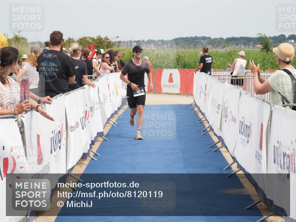 22.06.2025 - Viking Triathlon MichiJ http://msf.ph/oto/8120119 22.06.2025 15:11:14 Ziel 146, 271 meine-sportfotos.de