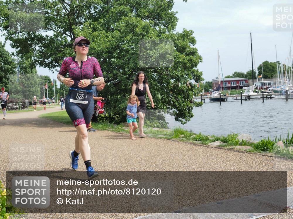 22.06.2025 - Viking Triathlon KatJ http://msf.ph/oto/8120120 22.06.2025 15:14:46 Laufen 525 meine-sportfotos.de