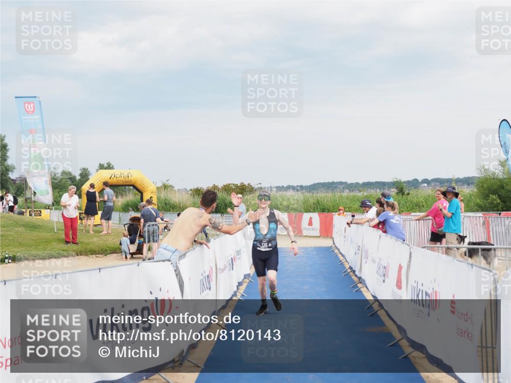 22.06.2025 - Viking Triathlon MichiJ http://msf.ph/oto/8120143 22.06.2025 17:02:52 Ziel 136 meine-sportfotos.de