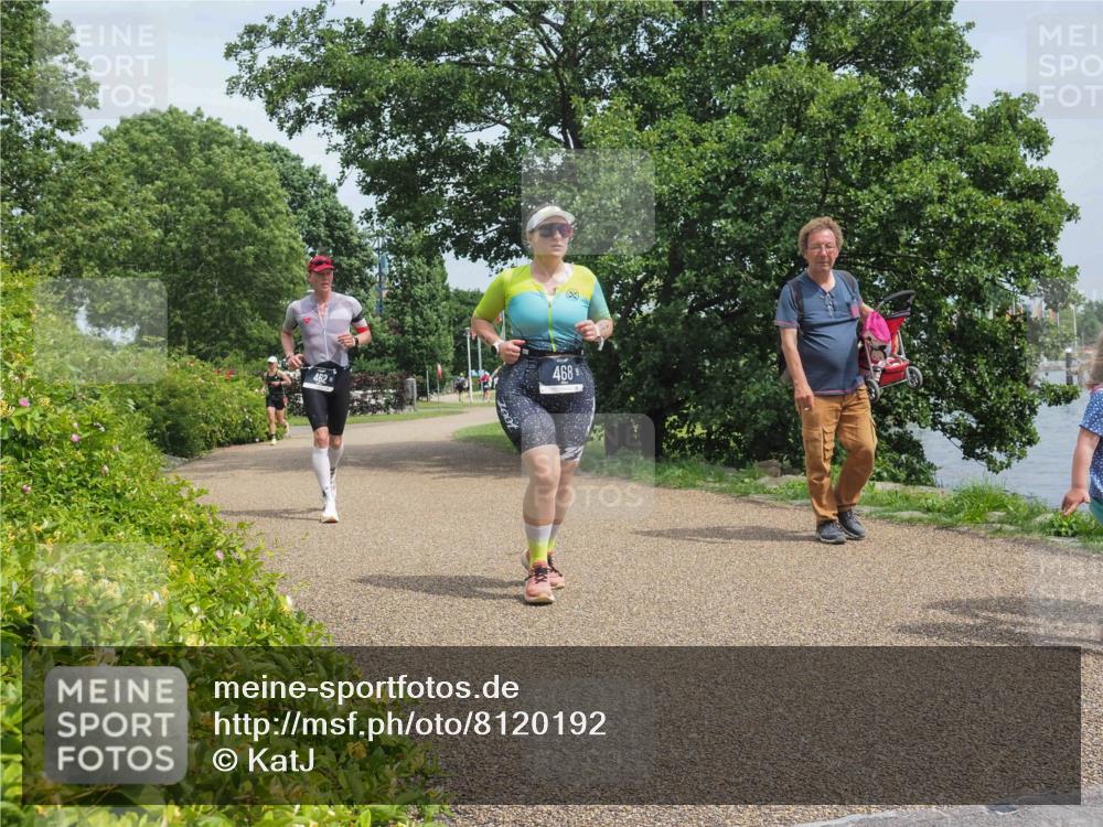 22.06.2025 - Viking Triathlon KatJ http://msf.ph/oto/8120192 22.06.2025 15:14:51 Laufen 462, 468 meine-sportfotos.de