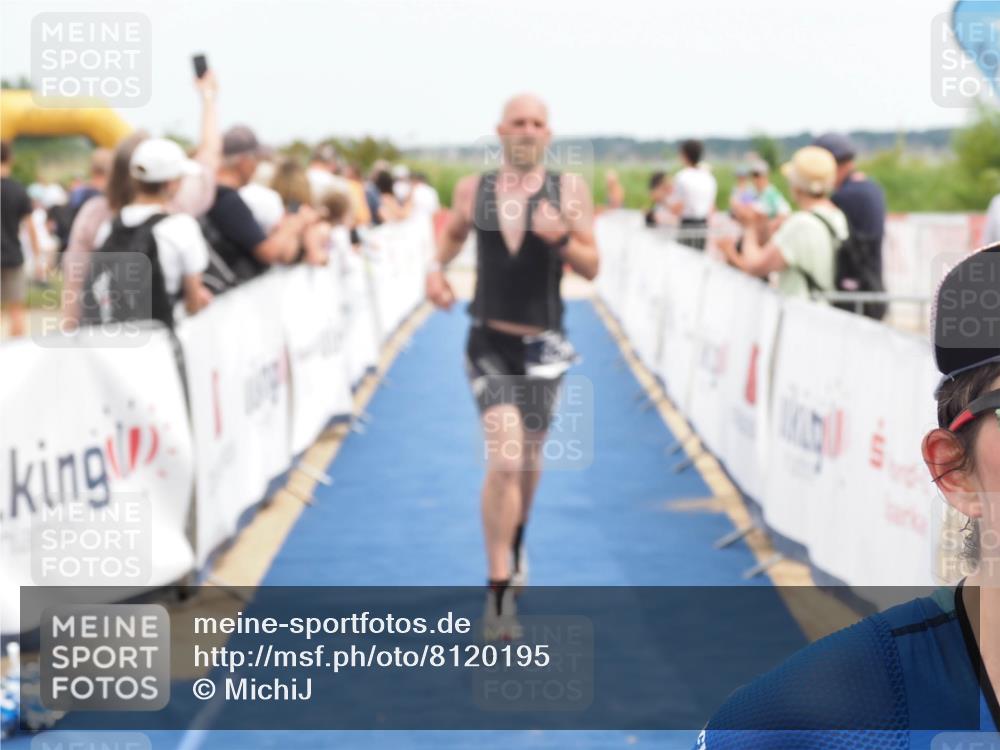22.06.2025 - Viking Triathlon MichiJ http://msf.ph/oto/8120195 22.06.2025 14:59:09 Ziel 137, 325 meine-sportfotos.de
