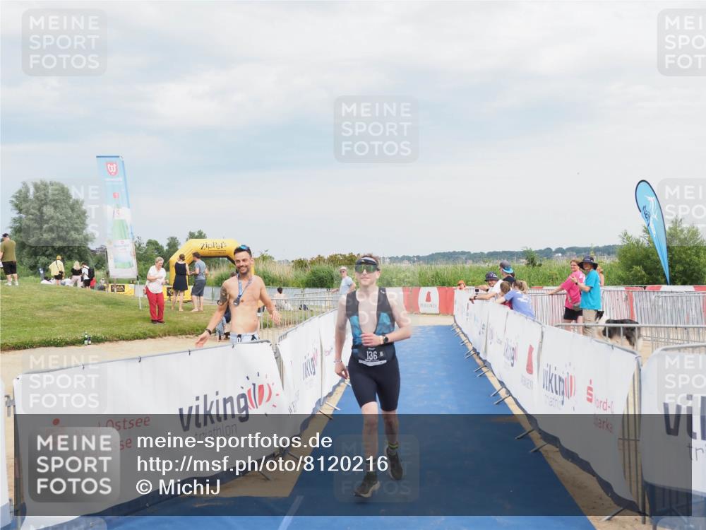 22.06.2025 - Viking Triathlon MichiJ http://msf.ph/oto/8120216 22.06.2025 17:02:53 Ziel 136 meine-sportfotos.de