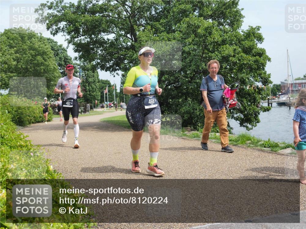 22.06.2025 - Viking Triathlon KatJ http://msf.ph/oto/8120224 22.06.2025 15:14:51 Laufen 462, 468 meine-sportfotos.de
