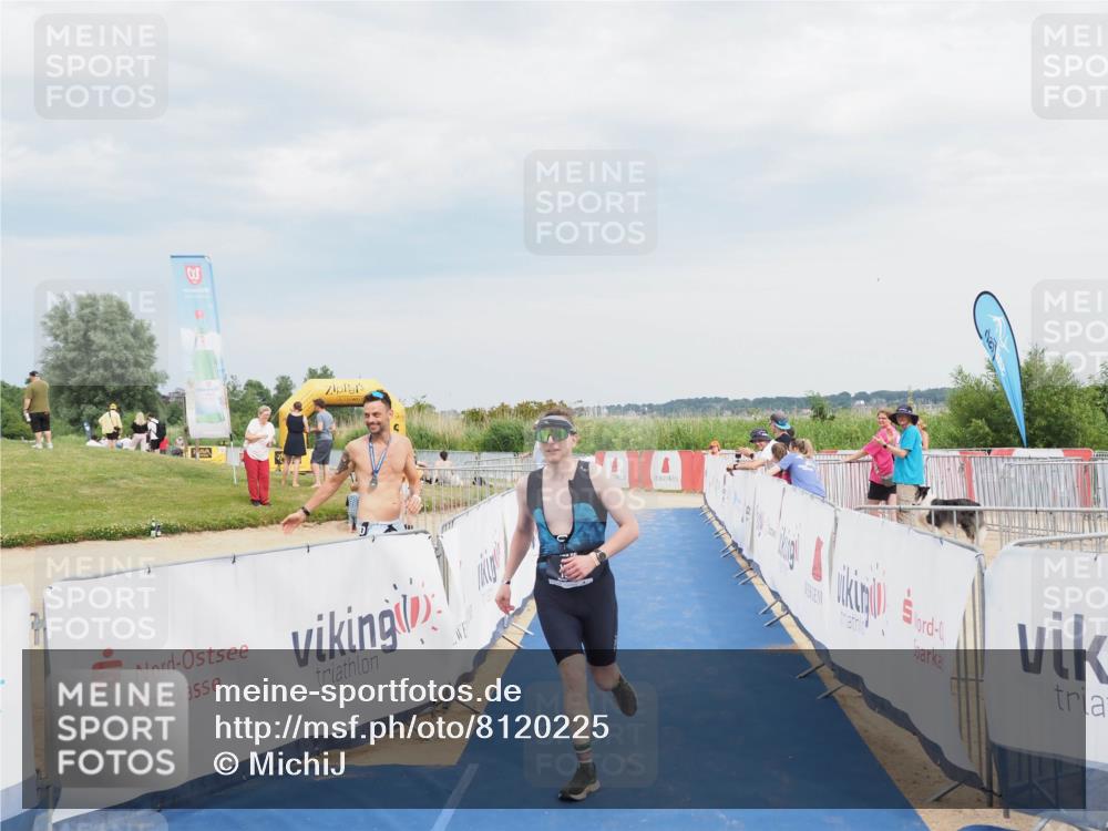 22.06.2025 - Viking Triathlon MichiJ http://msf.ph/oto/8120225 22.06.2025 17:02:53 Ziel 136 meine-sportfotos.de