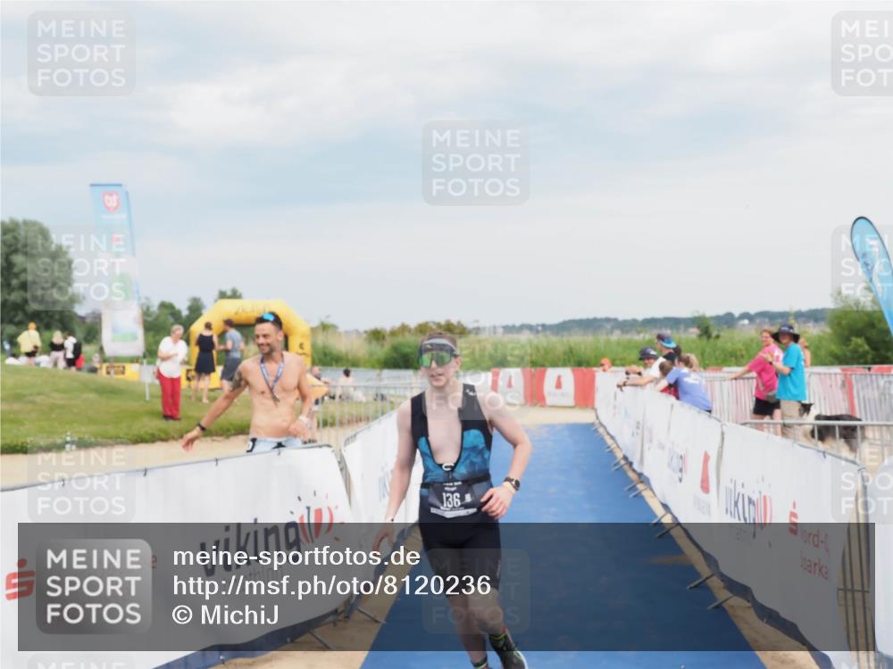 22.06.2025 - Viking Triathlon MichiJ http://msf.ph/oto/8120236 22.06.2025 17:02:53 Ziel 136 meine-sportfotos.de
