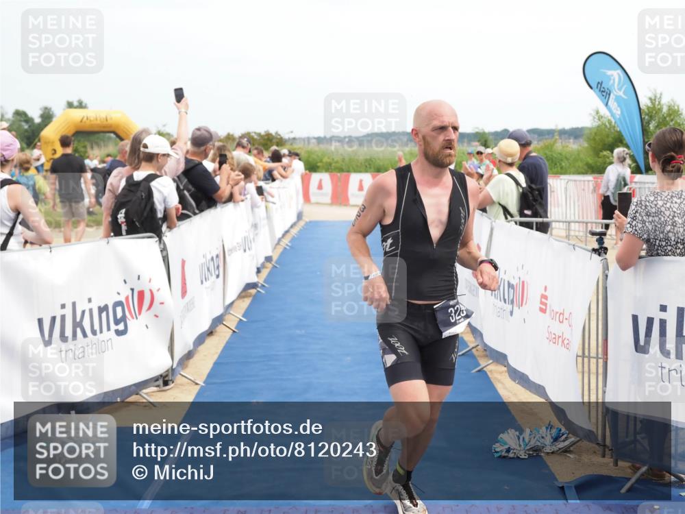 22.06.2025 - Viking Triathlon MichiJ http://msf.ph/oto/8120243 22.06.2025 14:59:09 Ziel 137, 325 meine-sportfotos.de
