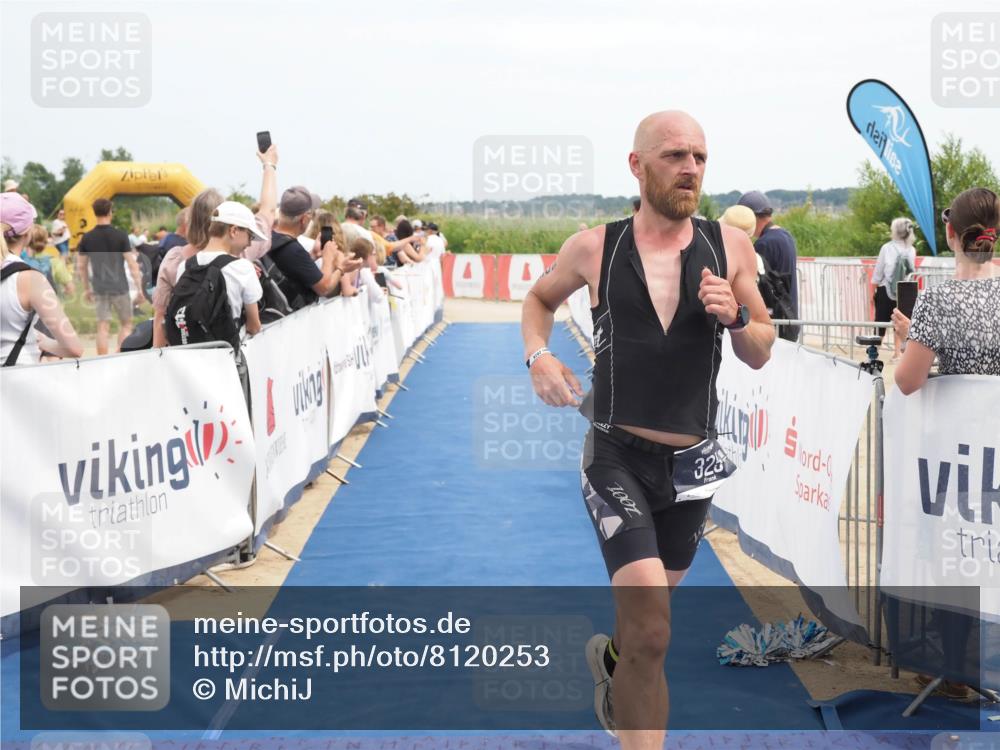 22.06.2025 - Viking Triathlon MichiJ http://msf.ph/oto/8120253 22.06.2025 14:59:09 Ziel 137, 325 meine-sportfotos.de