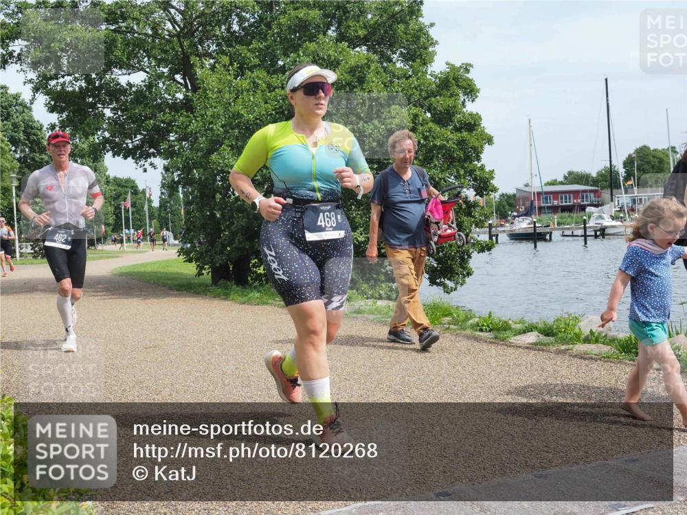 22.06.2025 - Viking Triathlon KatJ http://msf.ph/oto/8120268 22.06.2025 15:14:52 Laufen 462, 468 meine-sportfotos.de