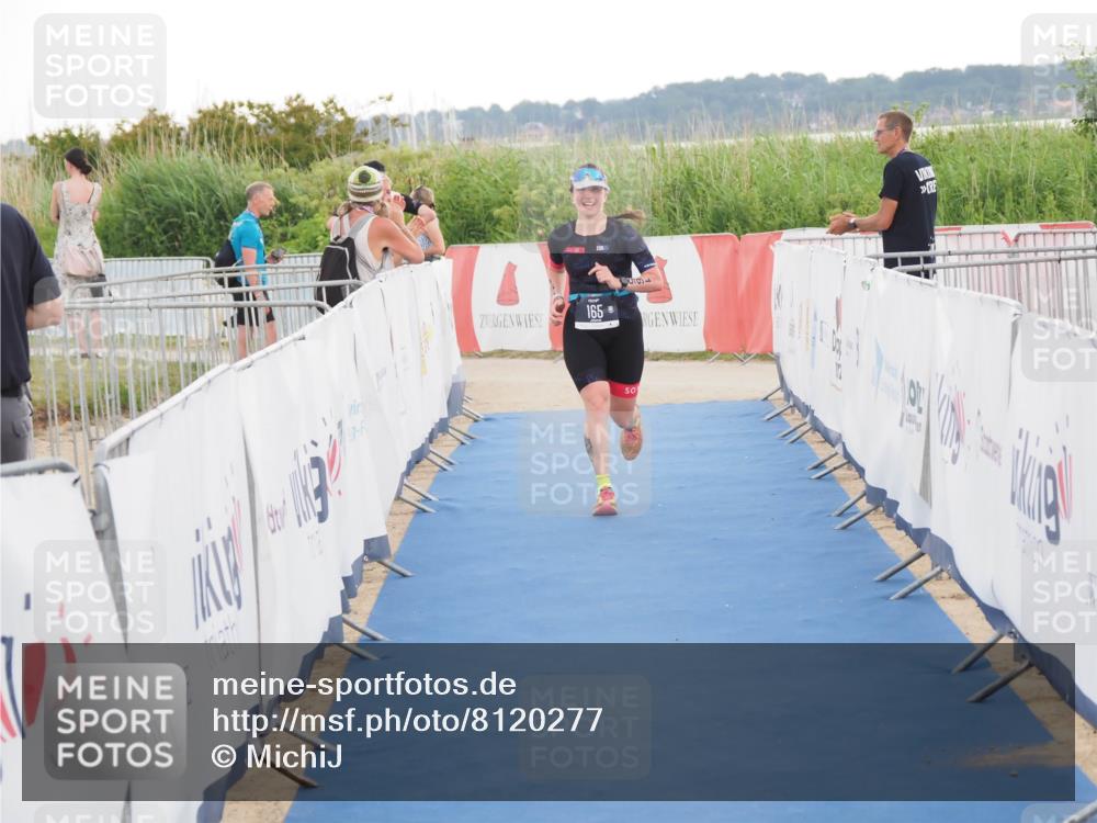 22.06.2025 - Viking Triathlon MichiJ http://msf.ph/oto/8120277 22.06.2025 16:30:41 Ziel 165 meine-sportfotos.de