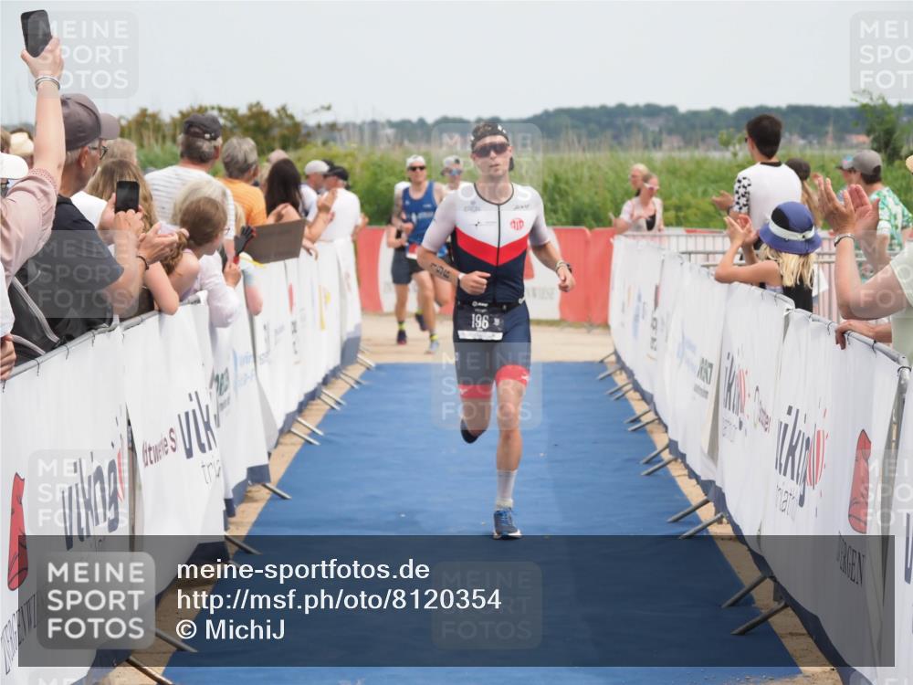 22.06.2025 - Viking Triathlon MichiJ http://msf.ph/oto/8120354 22.06.2025 14:59:15 Ziel 196, 611 meine-sportfotos.de