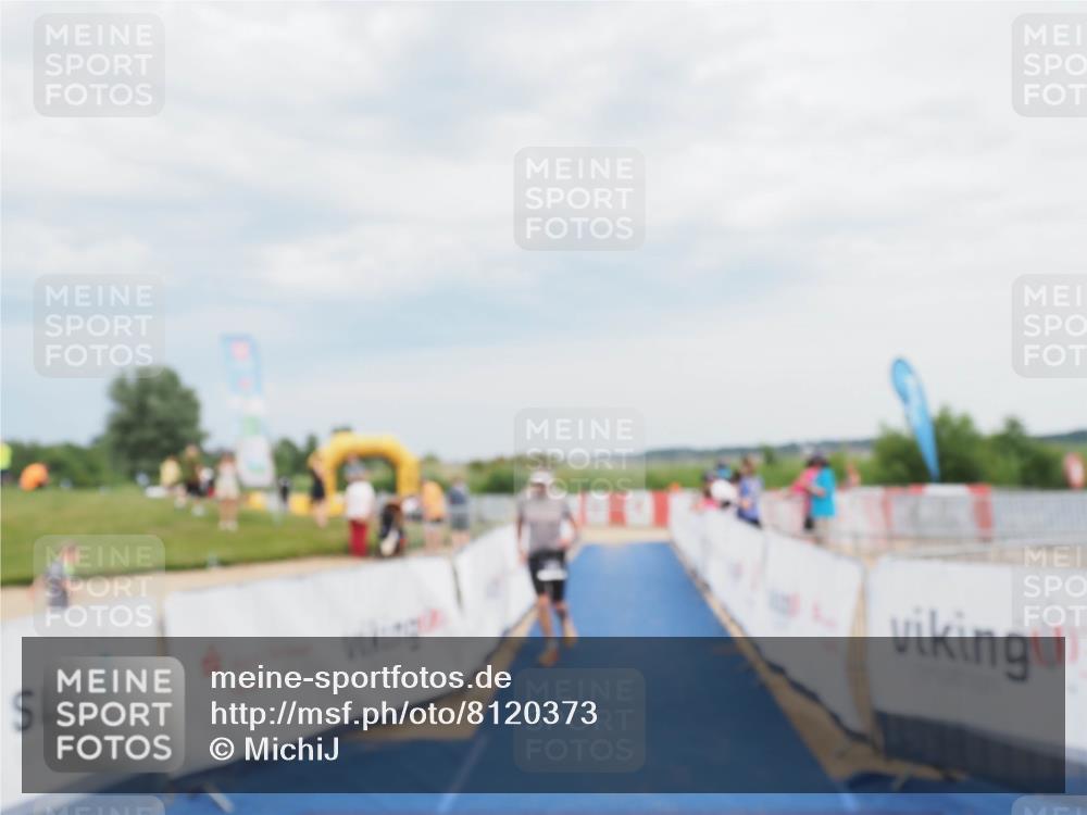 22.06.2025 - Viking Triathlon MichiJ http://msf.ph/oto/8120373 22.06.2025 17:03:30 Ziel 333 meine-sportfotos.de