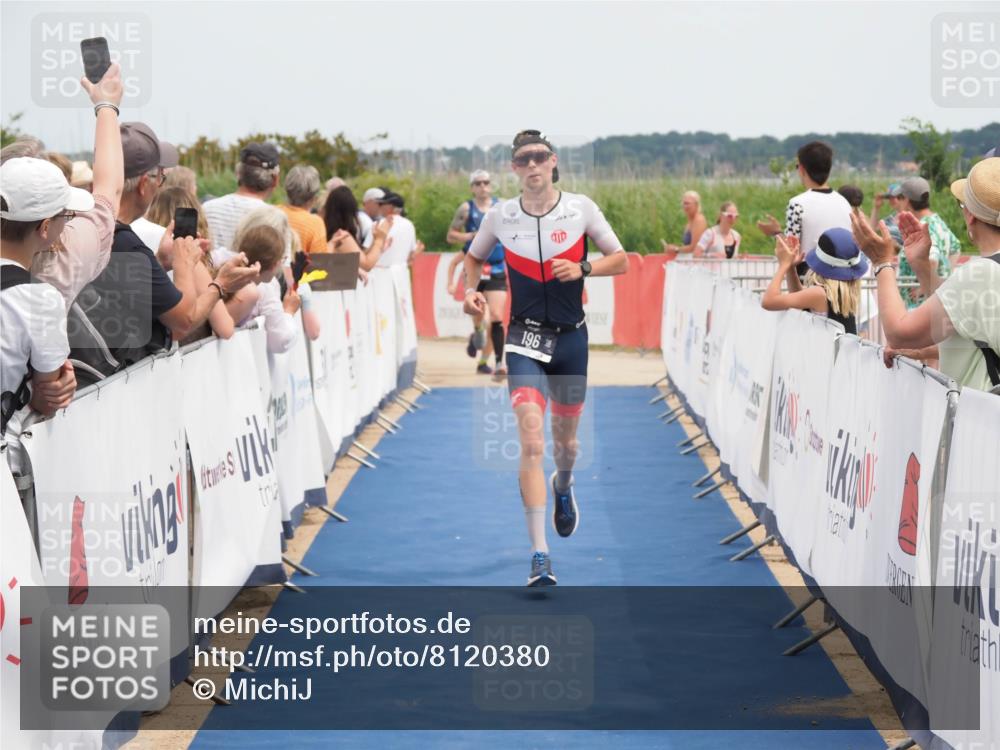 22.06.2025 - Viking Triathlon MichiJ http://msf.ph/oto/8120380 22.06.2025 14:59:15 Ziel 196, 611 meine-sportfotos.de