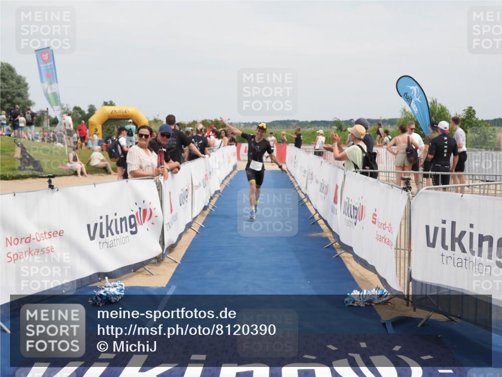 22.06.2025 - Viking Triathlon MichiJ http://msf.ph/oto/8120390 22.06.2025 15:11:21 Ziel 271, 365 meine-sportfotos.de