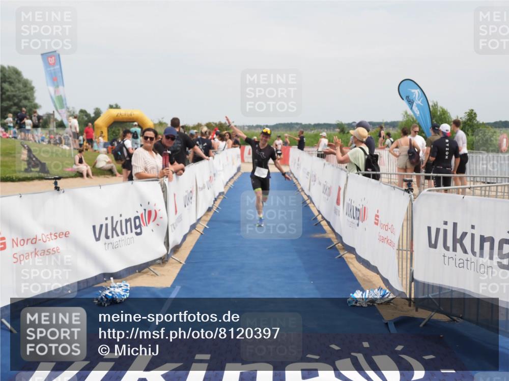 22.06.2025 - Viking Triathlon MichiJ http://msf.ph/oto/8120397 22.06.2025 15:11:21 Ziel 271, 365 meine-sportfotos.de