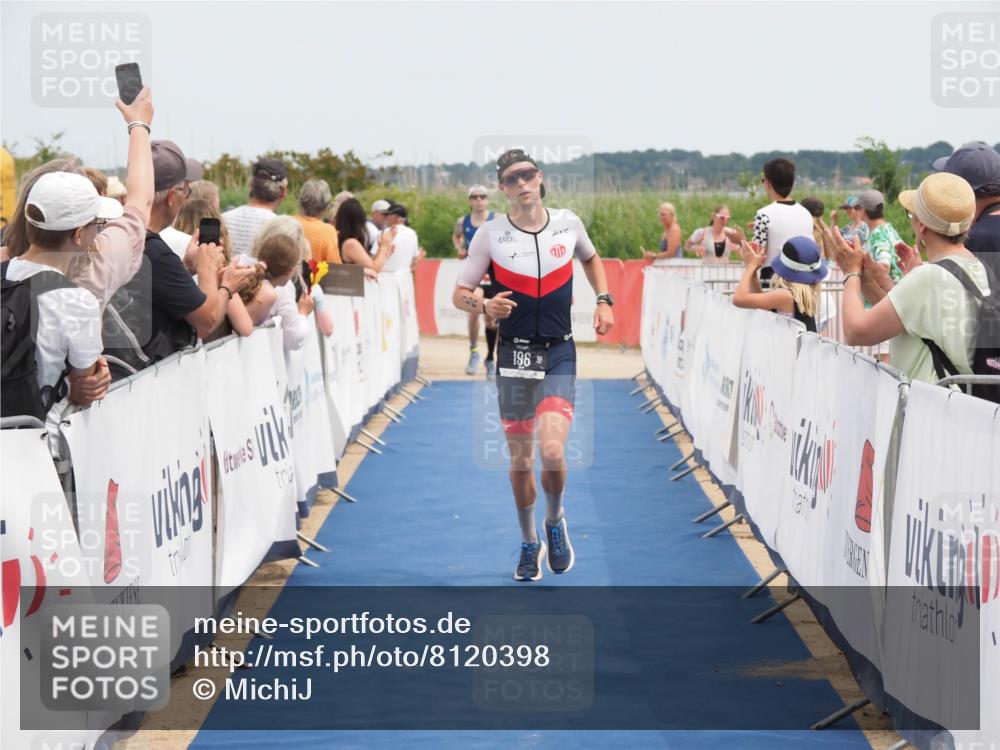 22.06.2025 - Viking Triathlon MichiJ http://msf.ph/oto/8120398 22.06.2025 14:59:15 Ziel 196, 611 meine-sportfotos.de