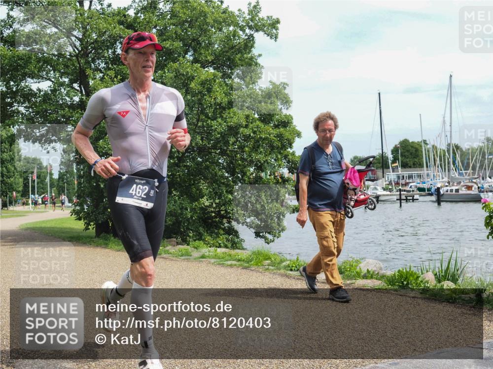 22.06.2025 - Viking Triathlon KatJ http://msf.ph/oto/8120403 22.06.2025 15:14:53 Laufen 462, 468 meine-sportfotos.de