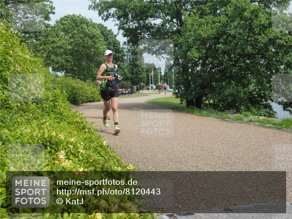 22.06.2025 - Viking Triathlon KatJ http://msf.ph/oto/8120443 22.06.2025 15:14:57 Laufen 43, 636 meine-sportfotos.de