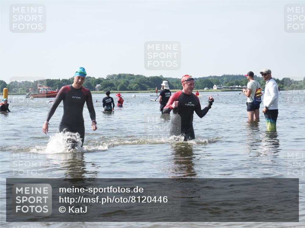 22.06.2025 - Viking Triathlon KatJ http://msf.ph/oto/8120446 22.06.2025 10:48:55 Schwimmen 166, 607 meine-sportfotos.de