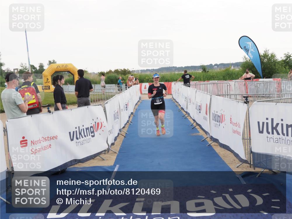 22.06.2025 - Viking Triathlon MichiJ http://msf.ph/oto/8120469 22.06.2025 16:30:43 Ziel 165 meine-sportfotos.de