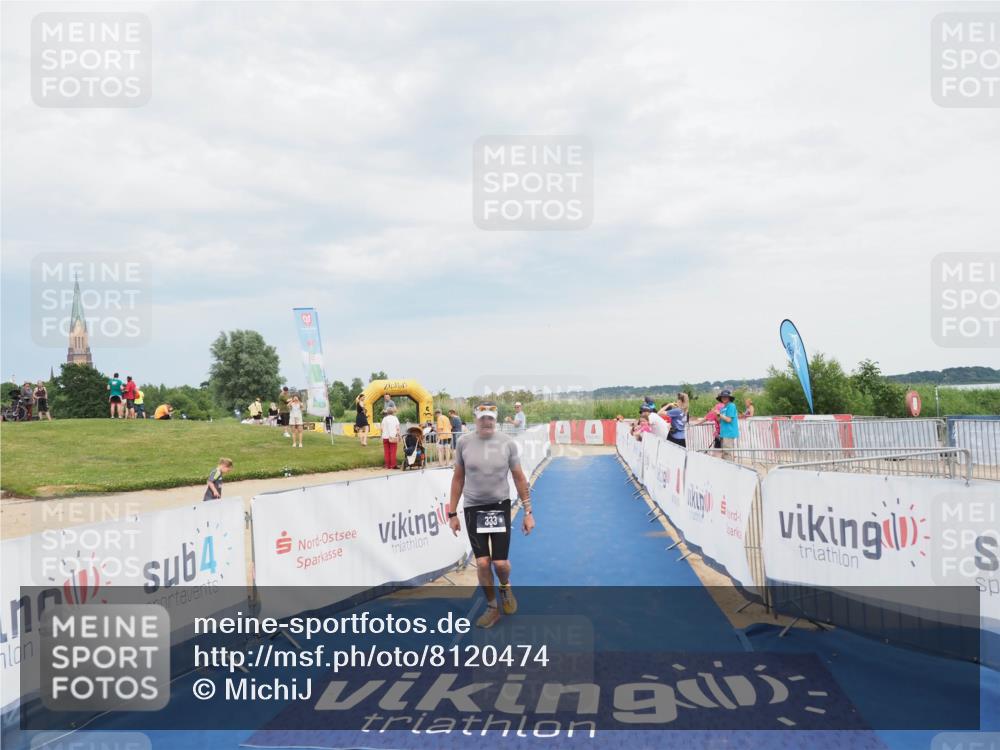 22.06.2025 - Viking Triathlon MichiJ http://msf.ph/oto/8120474 22.06.2025 17:03:31 Ziel 333 meine-sportfotos.de