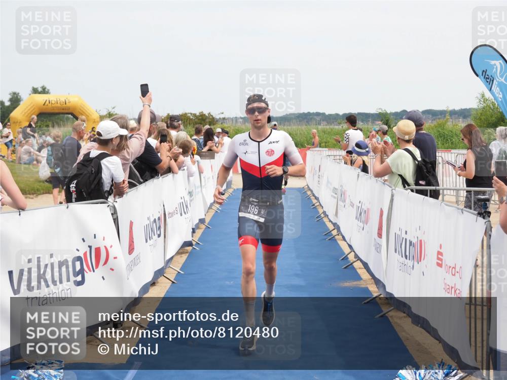 22.06.2025 - Viking Triathlon MichiJ http://msf.ph/oto/8120480 22.06.2025 14:59:16 Ziel 196, 611 meine-sportfotos.de