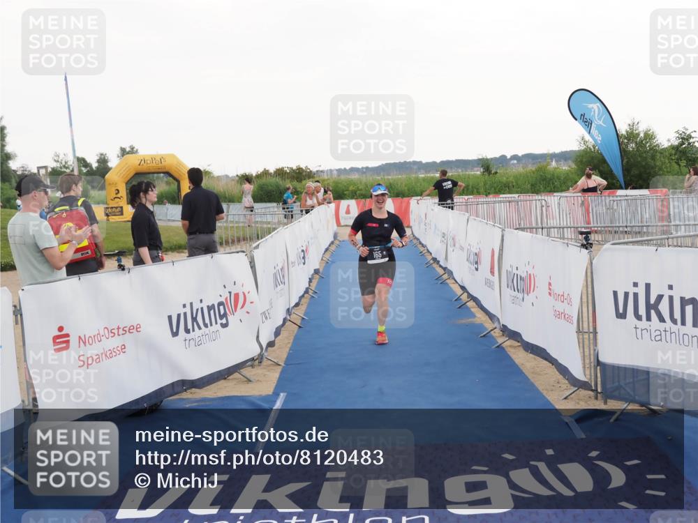 22.06.2025 - Viking Triathlon MichiJ http://msf.ph/oto/8120483 22.06.2025 16:30:44 Ziel 165 meine-sportfotos.de