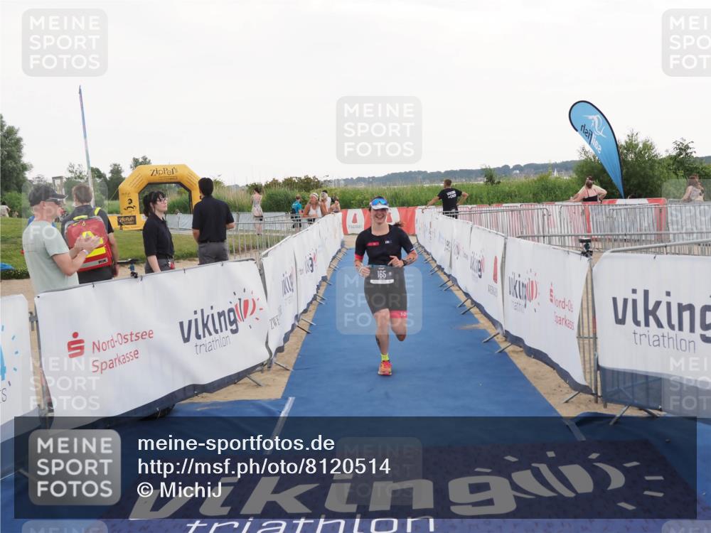 22.06.2025 - Viking Triathlon MichiJ http://msf.ph/oto/8120514 22.06.2025 16:30:44 Ziel 165 meine-sportfotos.de