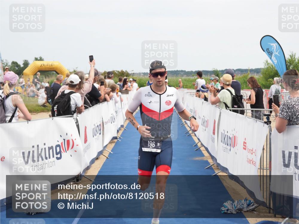 22.06.2025 - Viking Triathlon MichiJ http://msf.ph/oto/8120518 22.06.2025 14:59:17 Ziel 196, 611 meine-sportfotos.de