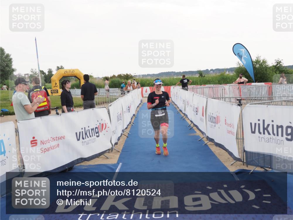 22.06.2025 - Viking Triathlon MichiJ http://msf.ph/oto/8120524 22.06.2025 16:30:44 Ziel 165 meine-sportfotos.de