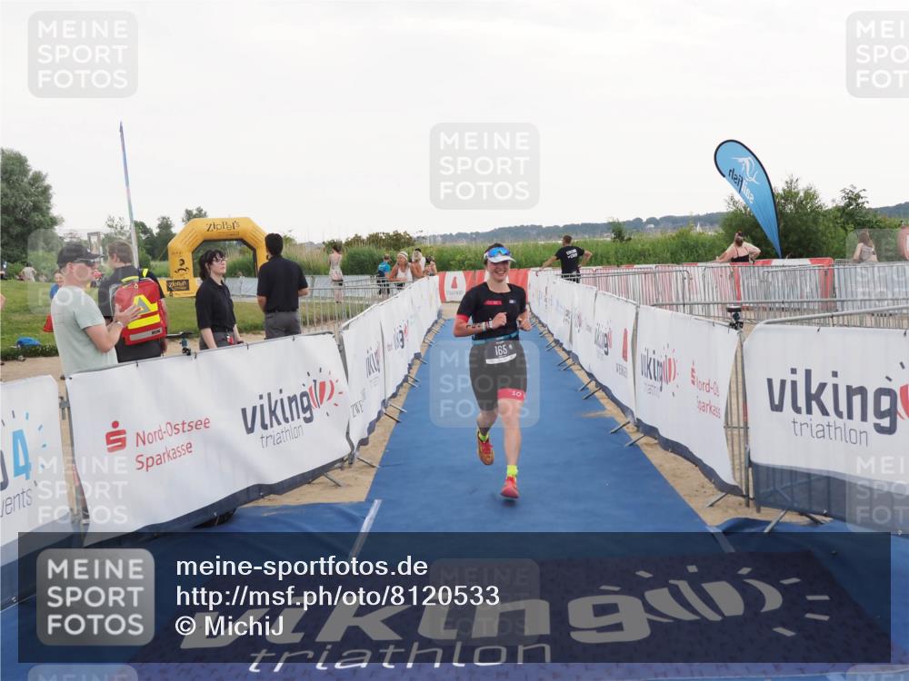 22.06.2025 - Viking Triathlon MichiJ http://msf.ph/oto/8120533 22.06.2025 16:30:44 Ziel 165 meine-sportfotos.de