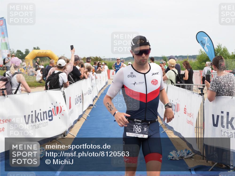 22.06.2025 - Viking Triathlon MichiJ http://msf.ph/oto/8120563 22.06.2025 14:59:17 Ziel 196, 611 meine-sportfotos.de