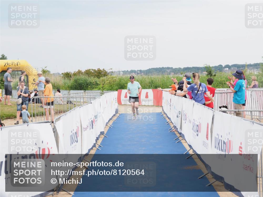 22.06.2025 - Viking Triathlon MichiJ http://msf.ph/oto/8120564 22.06.2025 17:04:29 Ziel 257 meine-sportfotos.de